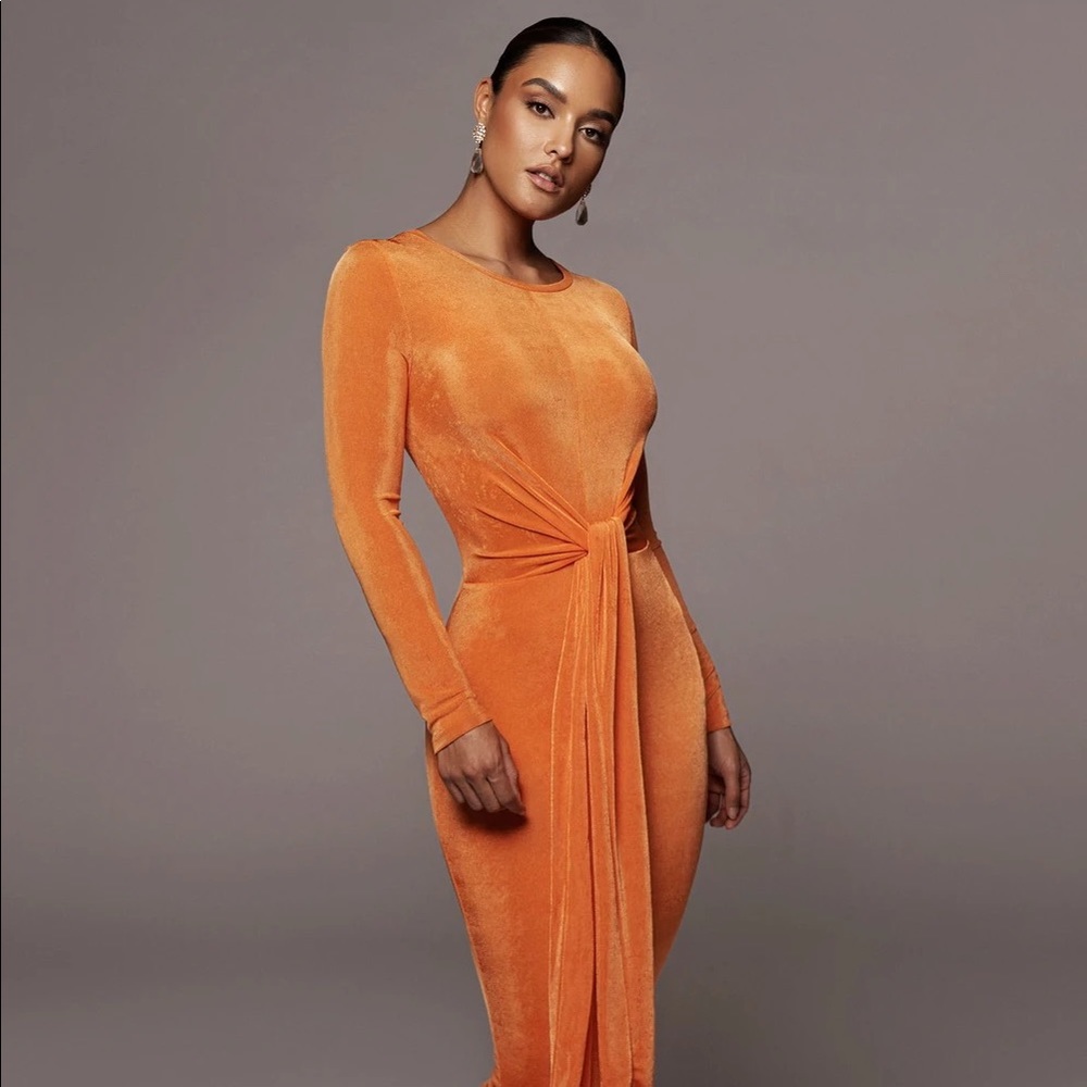 ORANGE TIE DRESS 🧡